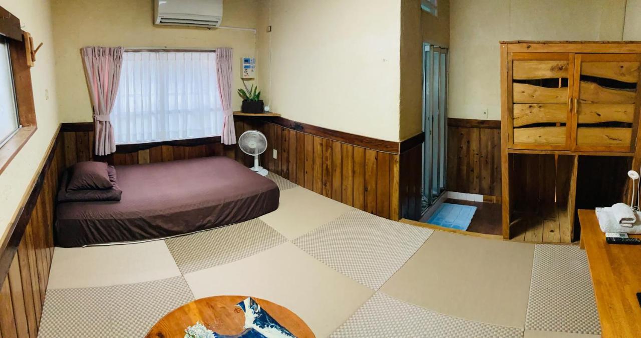 ペンションやいま日和 Hotel Ishigaki  Kültér fotó